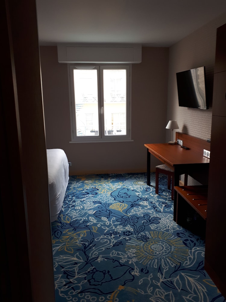 Hotel Le Yachtman 36/77