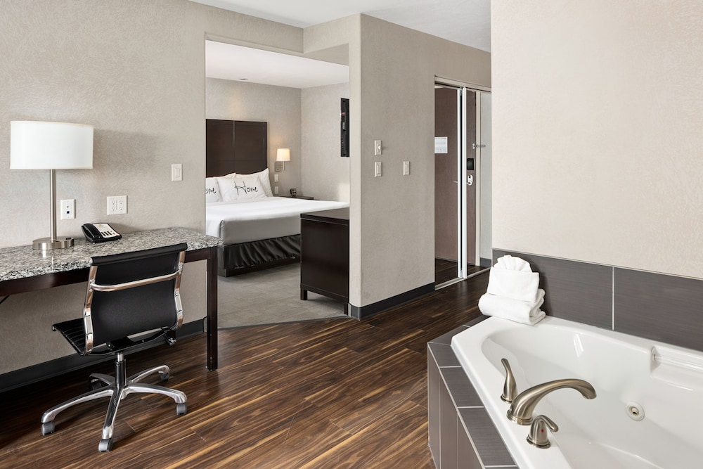 Home Inn And Suites Swift Current 23/60