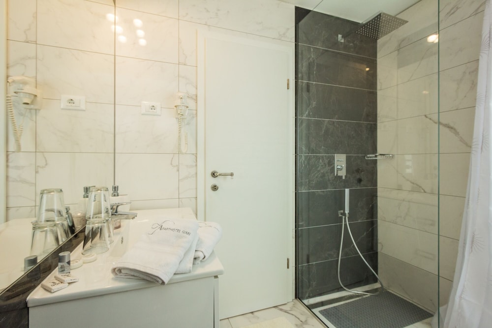 Aparthotel Gimi 57/62