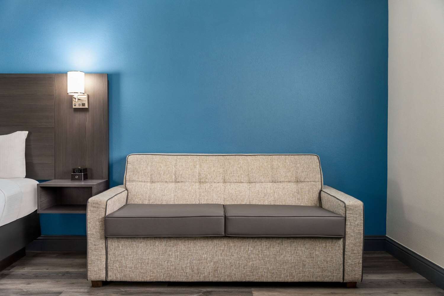 La Quinta Inn Suites Round Rock North 25/41