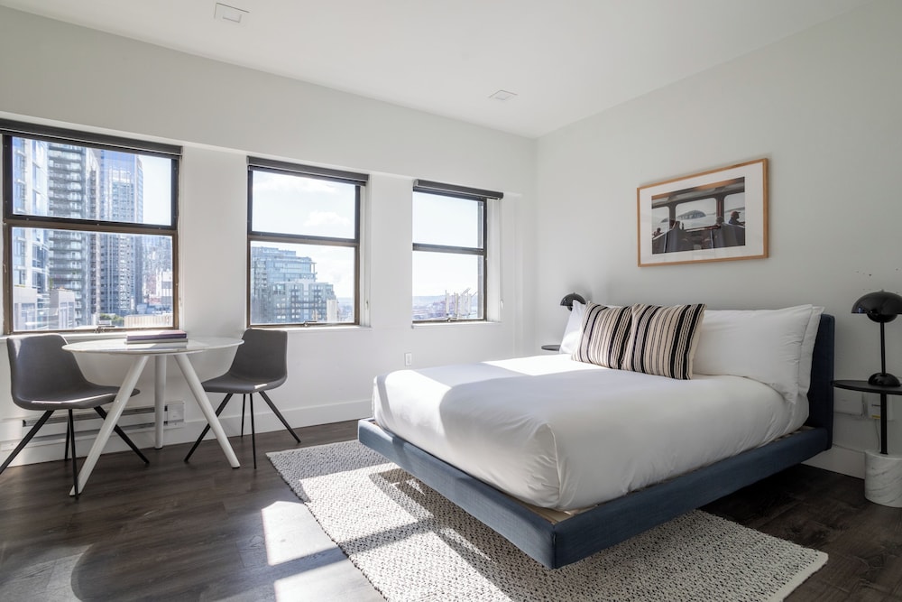 Reside Seattle Downtown, a Wyndham Residence 25/61