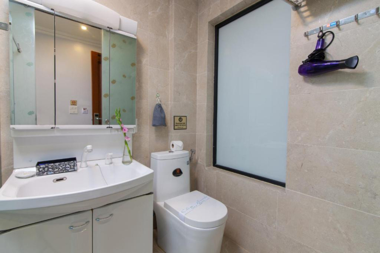 جناح جونيور، Bella Rosa Hotel 3/3