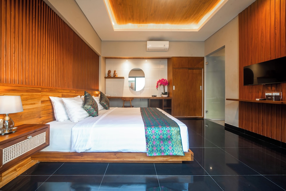 Three Bedrooms Private Pool