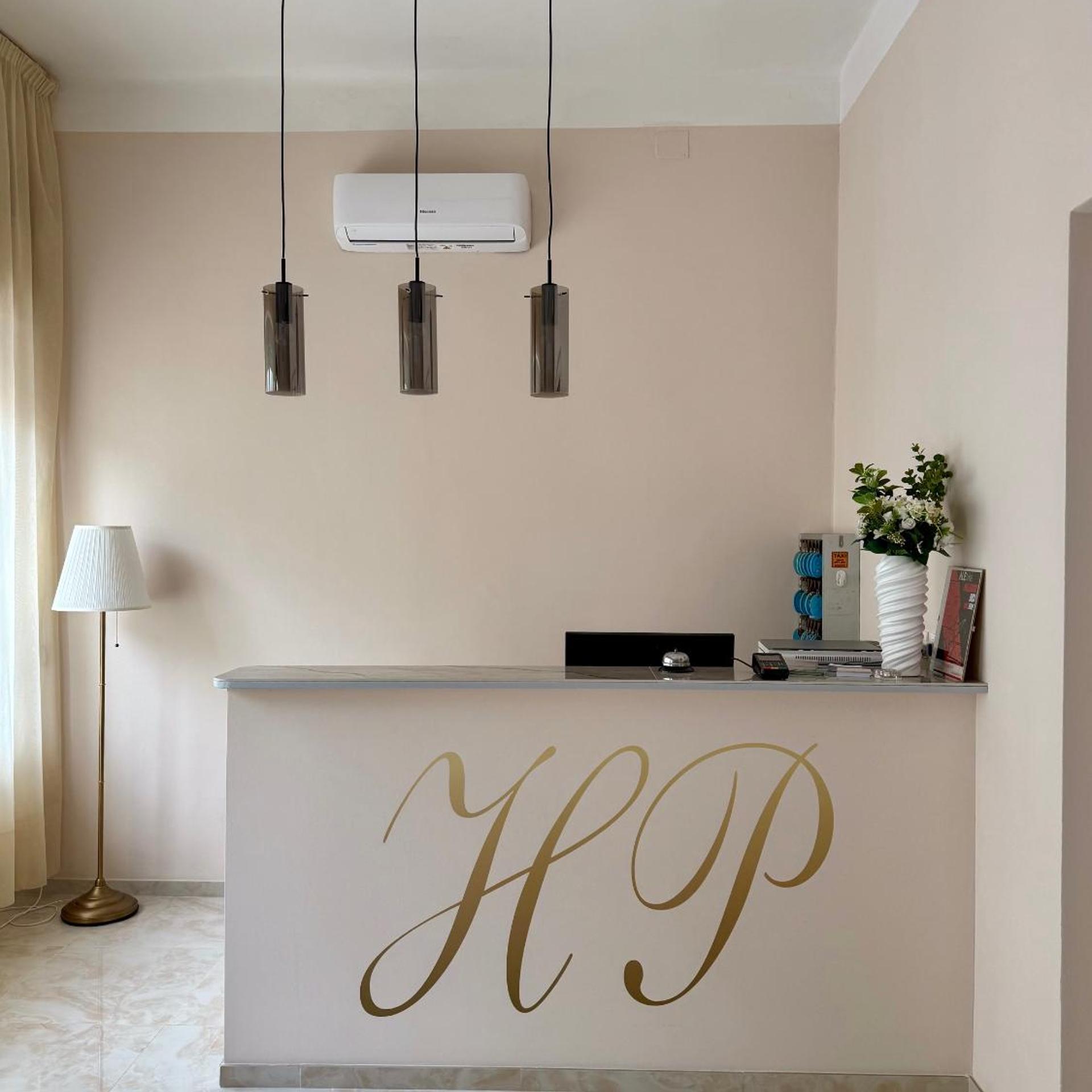 Hotel Pigalle 9/50