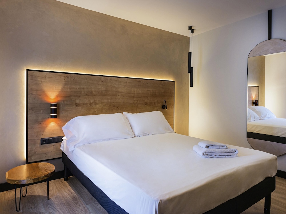 ibis Styles Figueres Ronda 19/49