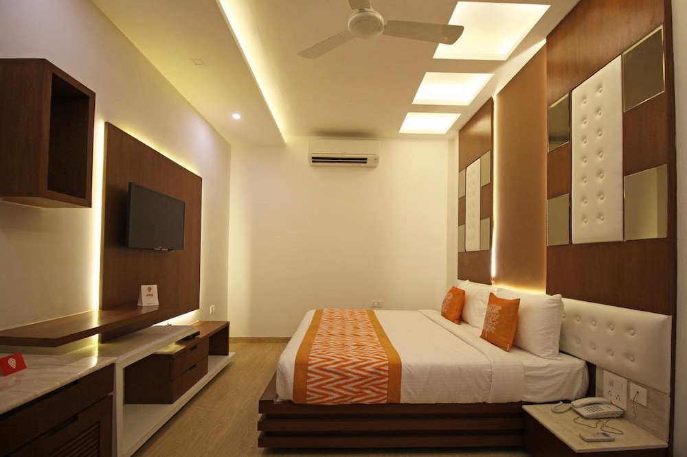 Royal Residence On Mg Road 13/26