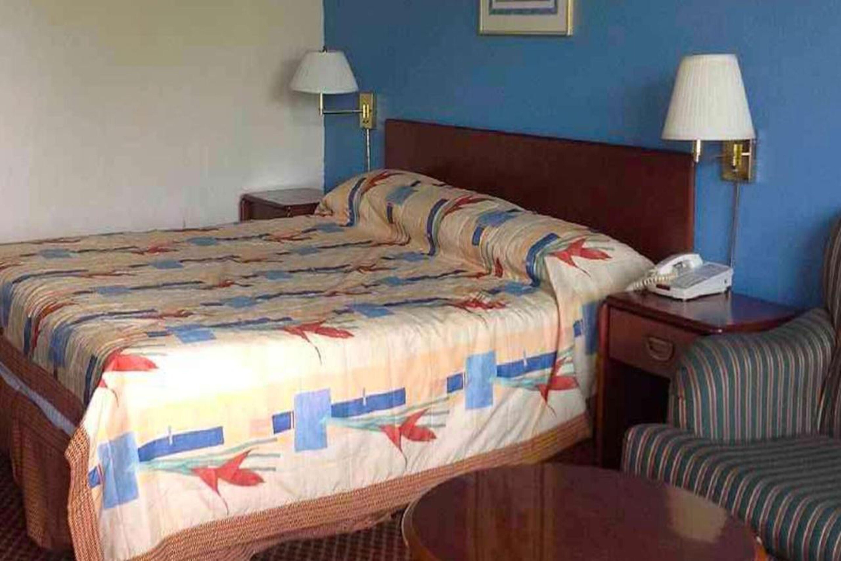 Super Inn & Suites by OYO Milledgeville 37/83