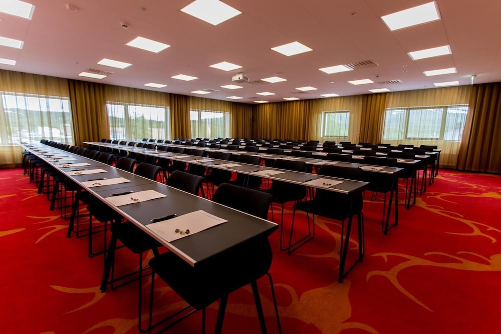 QUALITY HOTEL LAPLAND 40/43