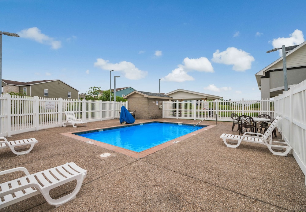 Studio6 Ingleside Tx 35/41