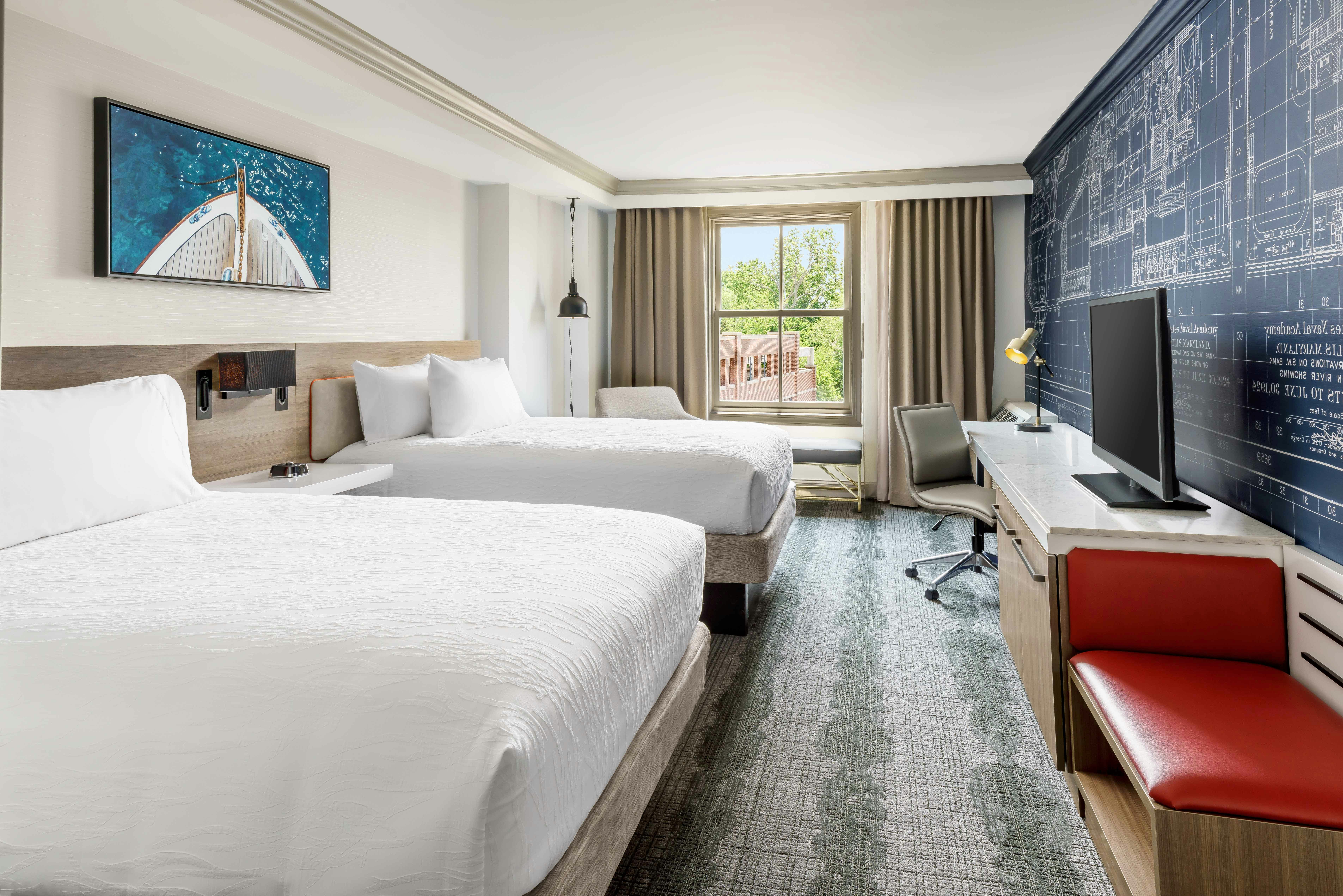 Deluxe, 2 Queen Beds, Downtown View