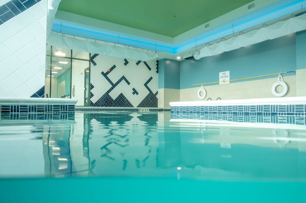 swimming pool spa