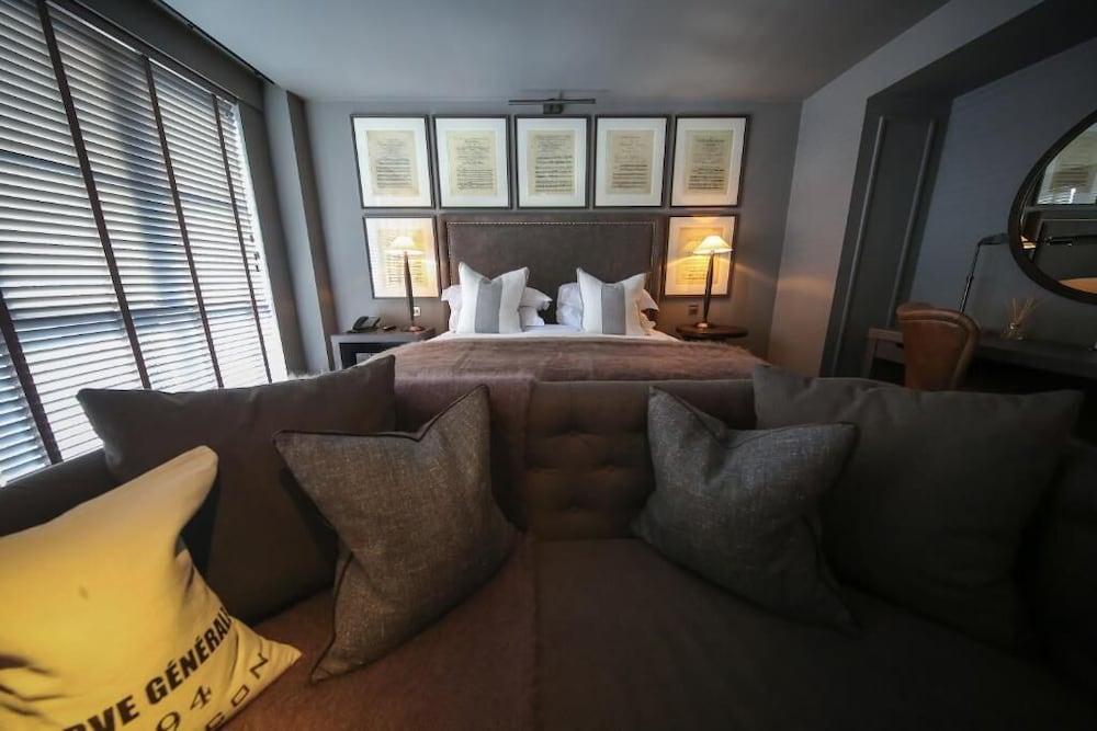 Dakota Hotel Glasgow 40/63