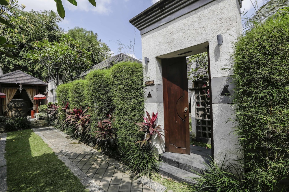THE KAMPUNG UBUD VILLA 42/50