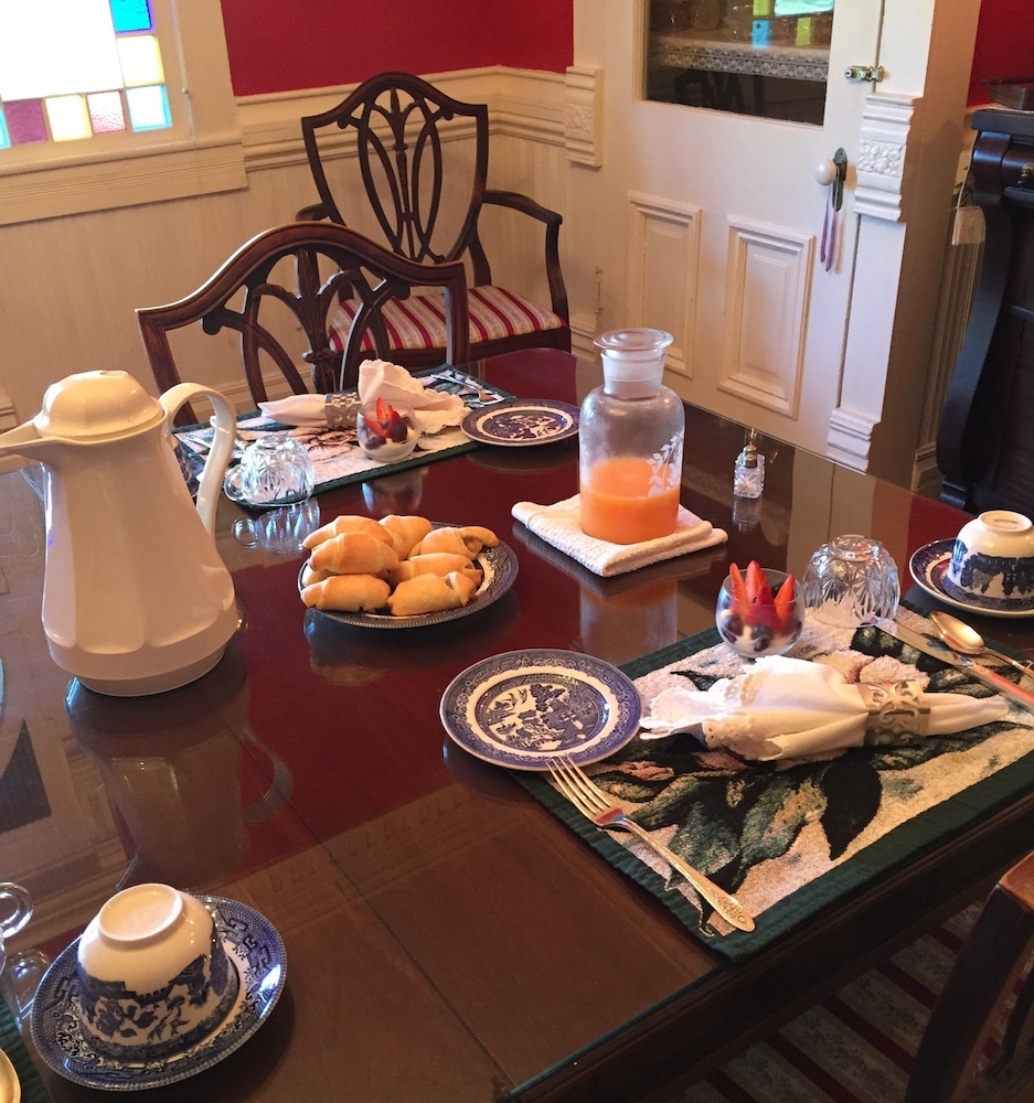 Woldert-Spence Manor 18/29