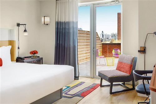 غرفة ديلوكس بسرير مزدوج أو سريرين منفصلين، Hotel Indigo Lower East Side New York 2/2