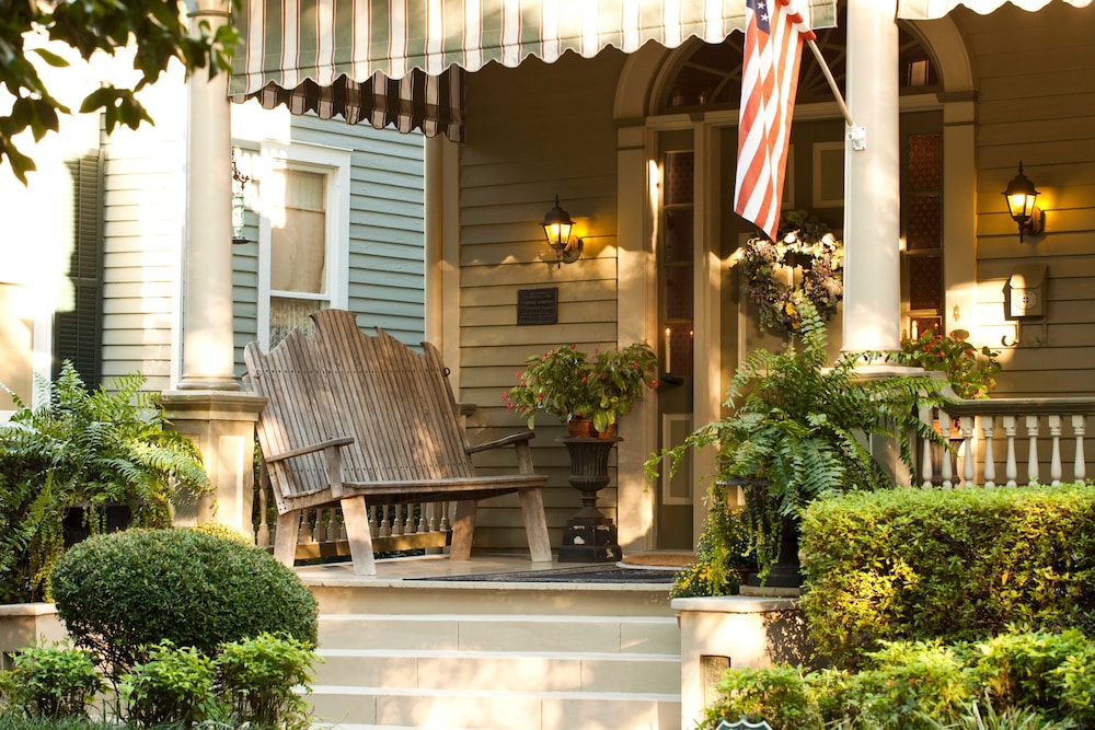 Devereaux Shields House 9/62