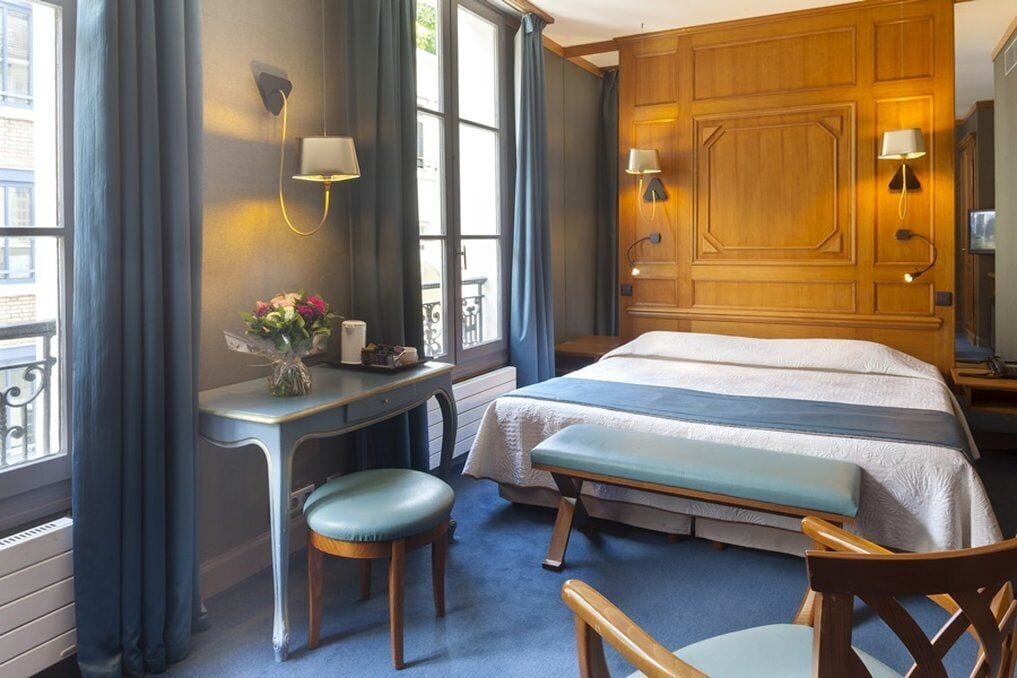 DELUXE, DOUBLE BED