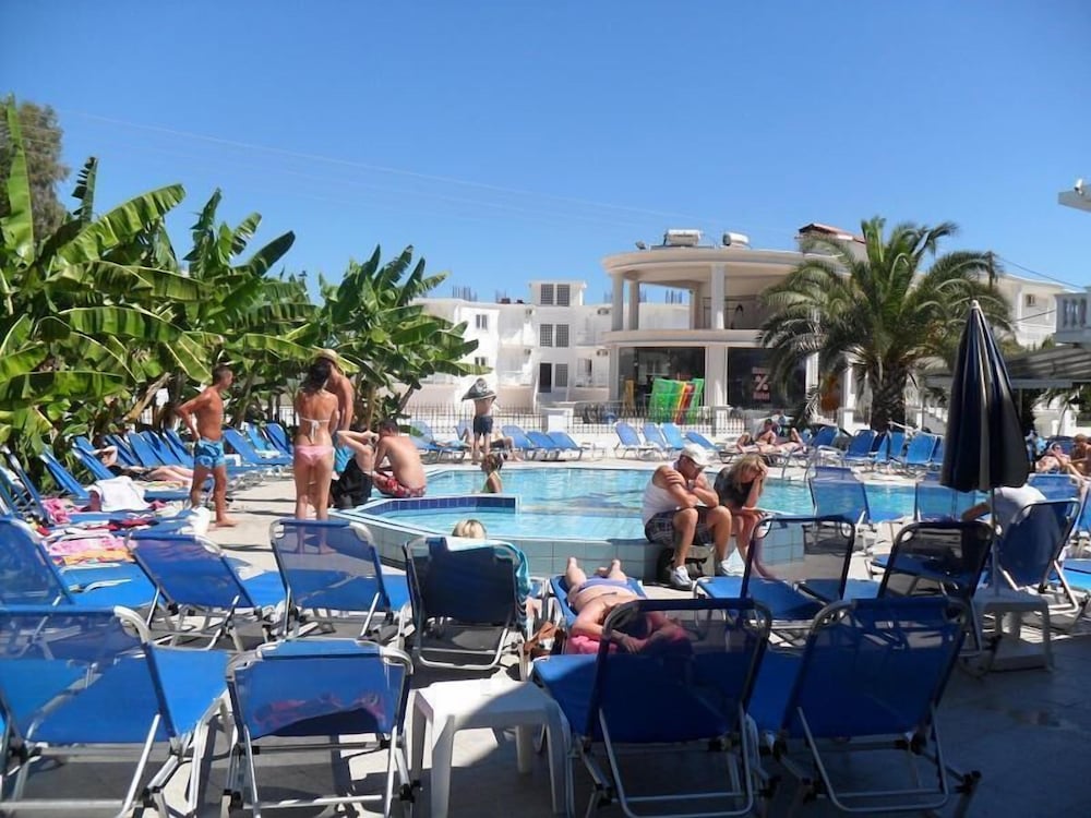 Hotel Mariana Laganas 22/34