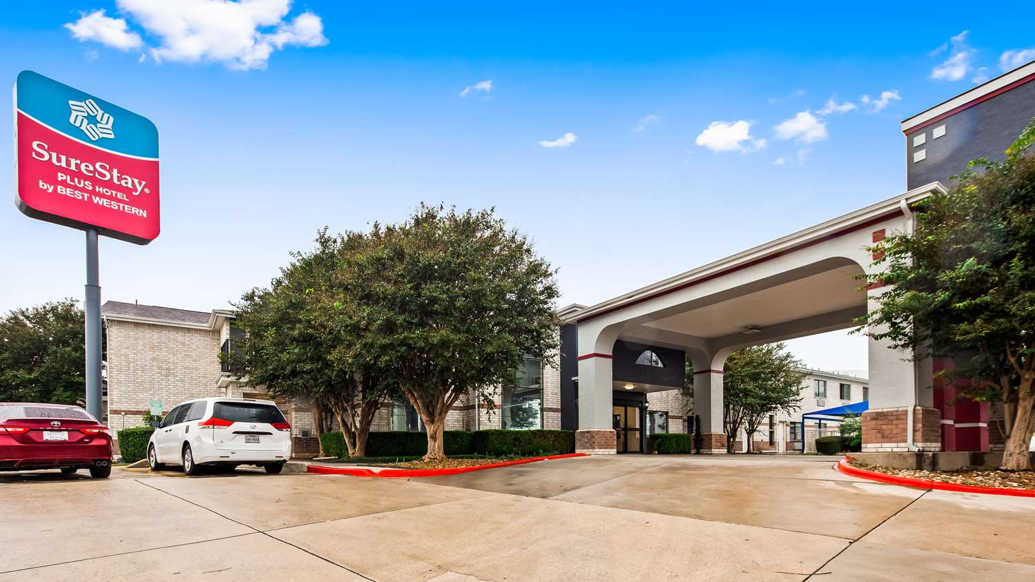 Surestay Plus Hotel By Best Western San Antonio North 281 N 26/28