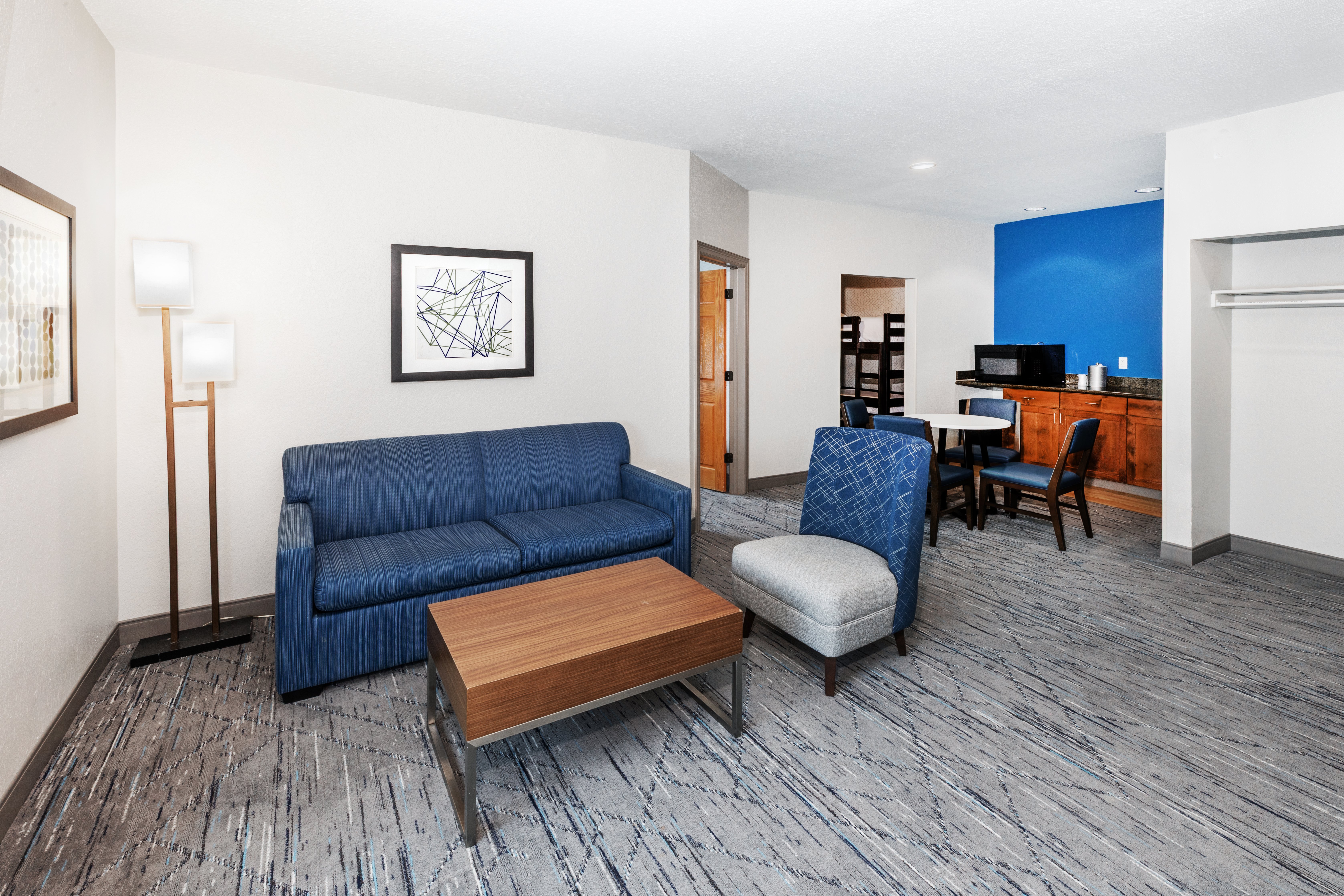 Holiday Inn Express Hotel and Suites Tulsa S Broken Arrow Hwy 51 49/80