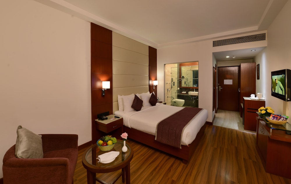 Lords Plaza Jaipur 16/42