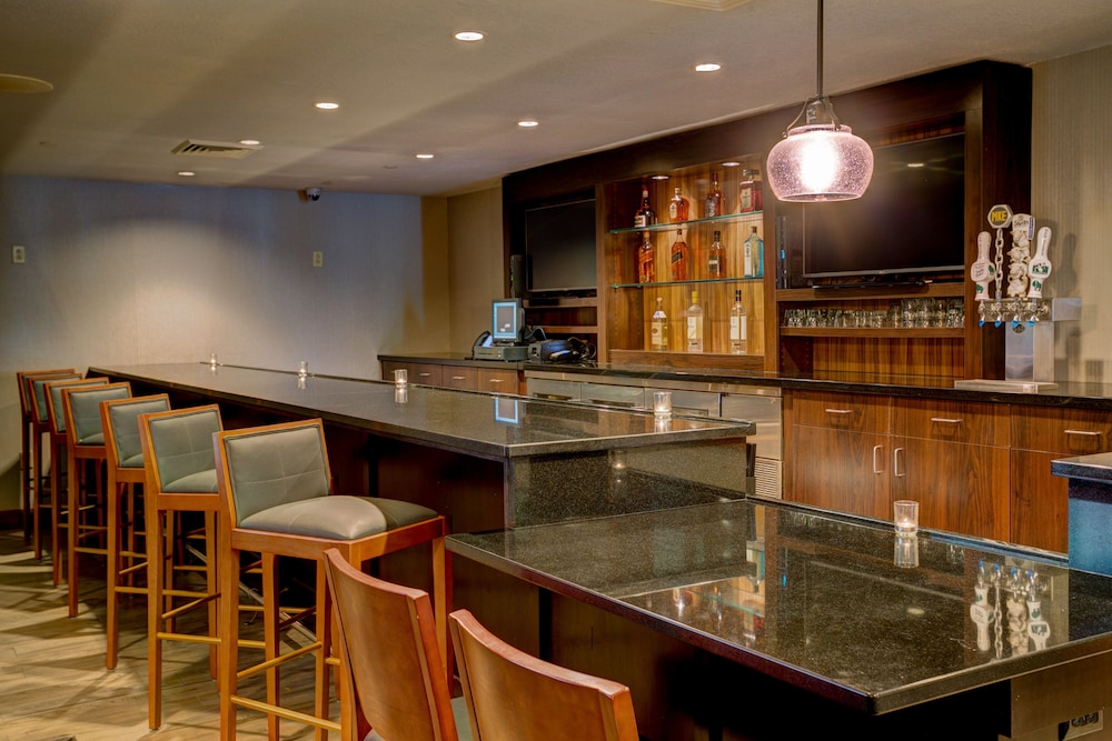 Holiday Inn Hotel And Suites Milwaukee Airport 29/36