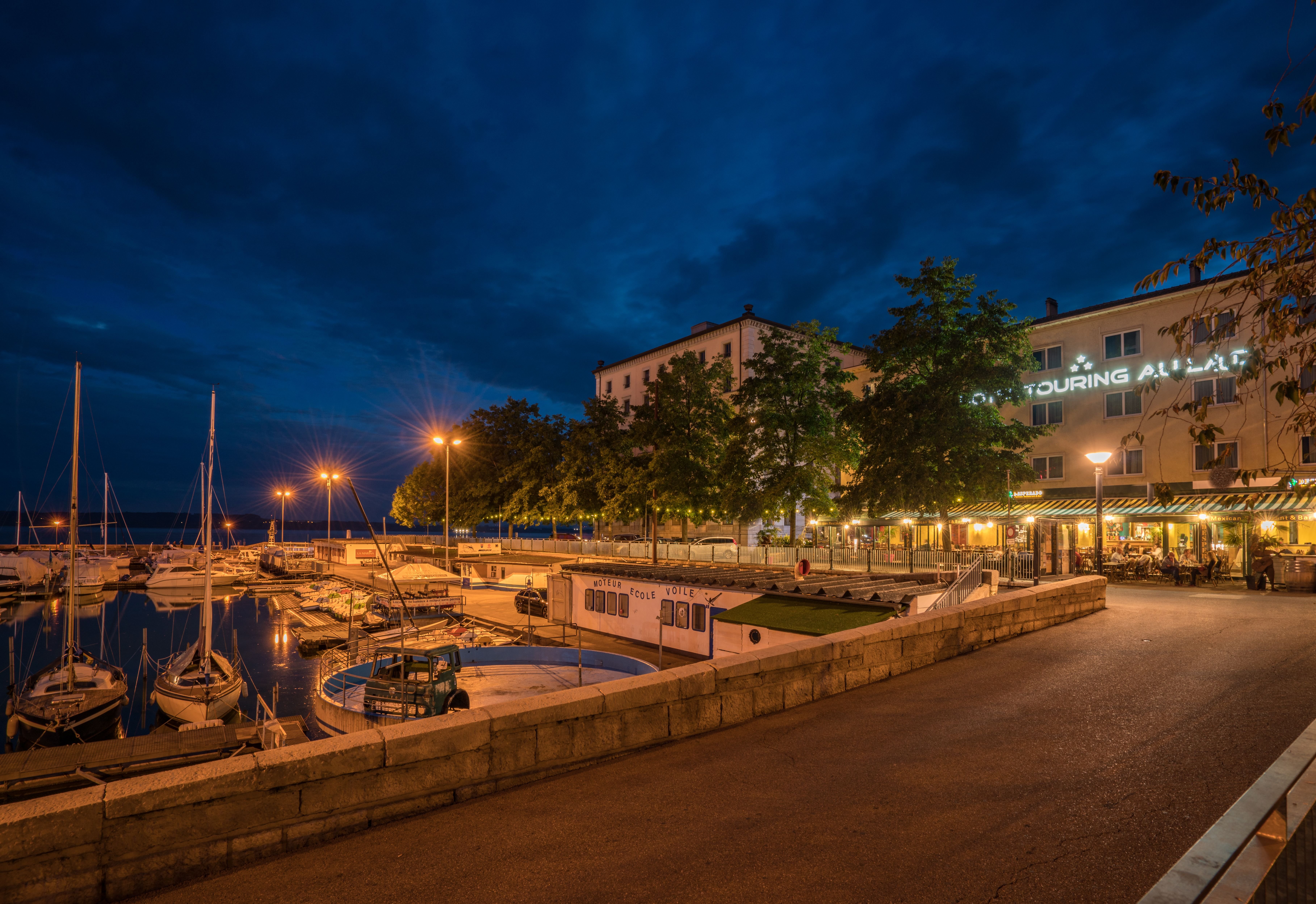 Hotel Touring au Lac 52/58