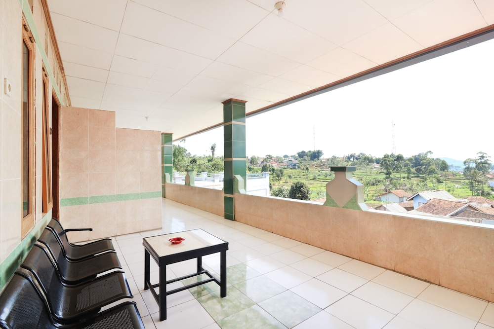 Abang Hotel Ciwidey 35/58
