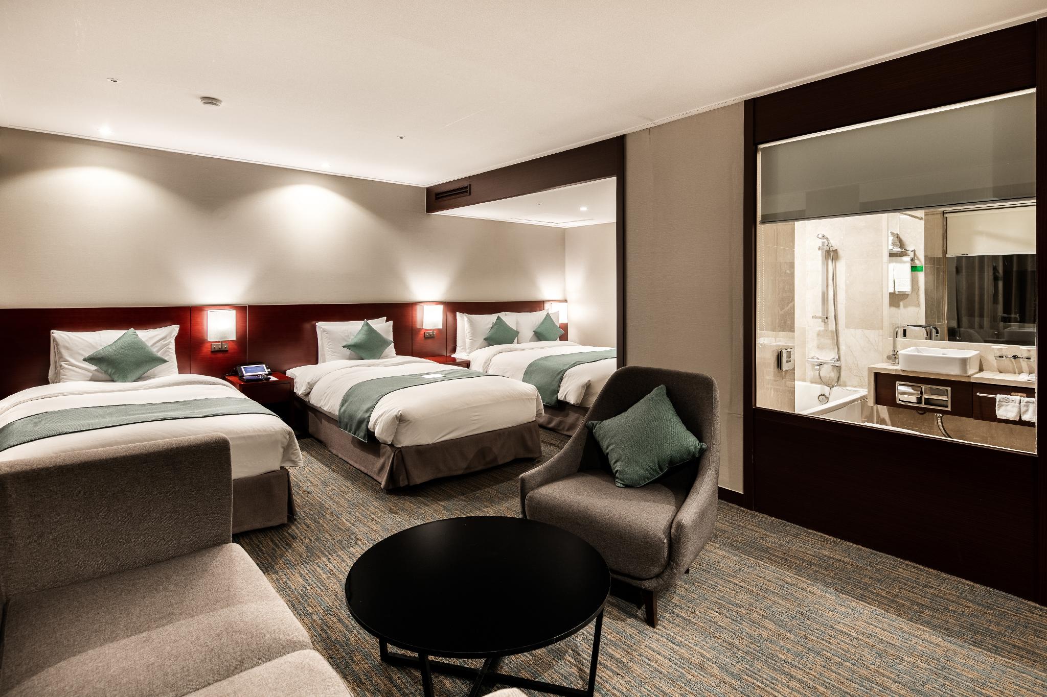 family suite