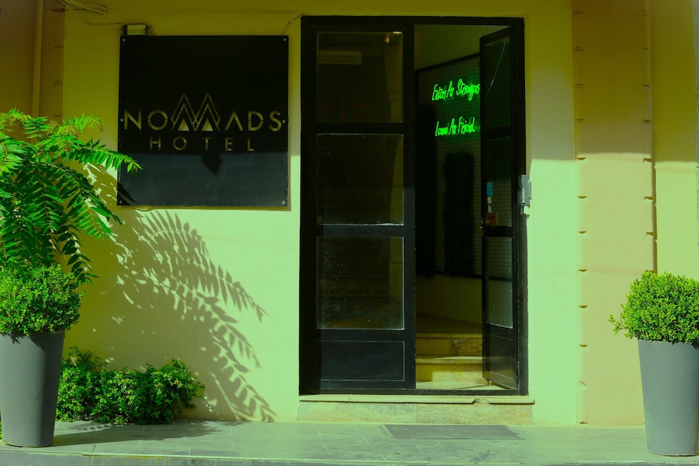 Nomads Hostel 16/34