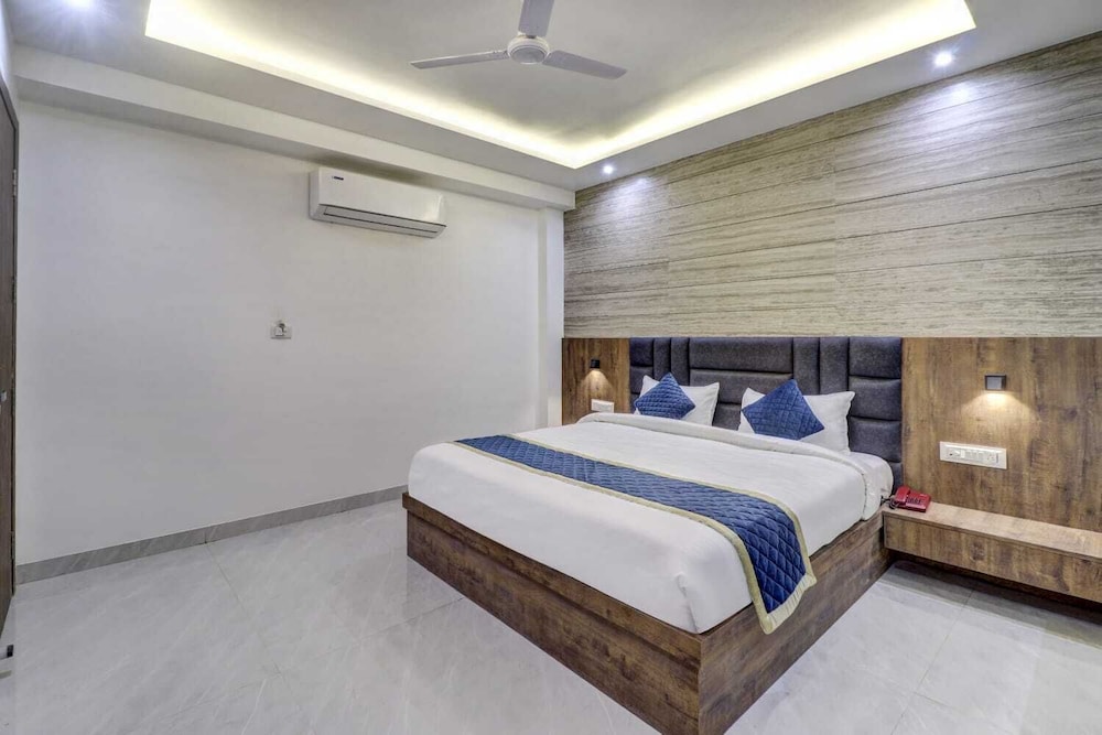 Anand Villa 16/50