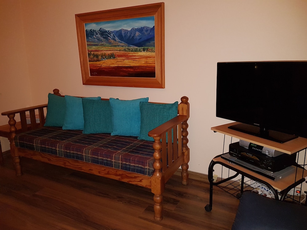Aquamarine Guest House 41/73