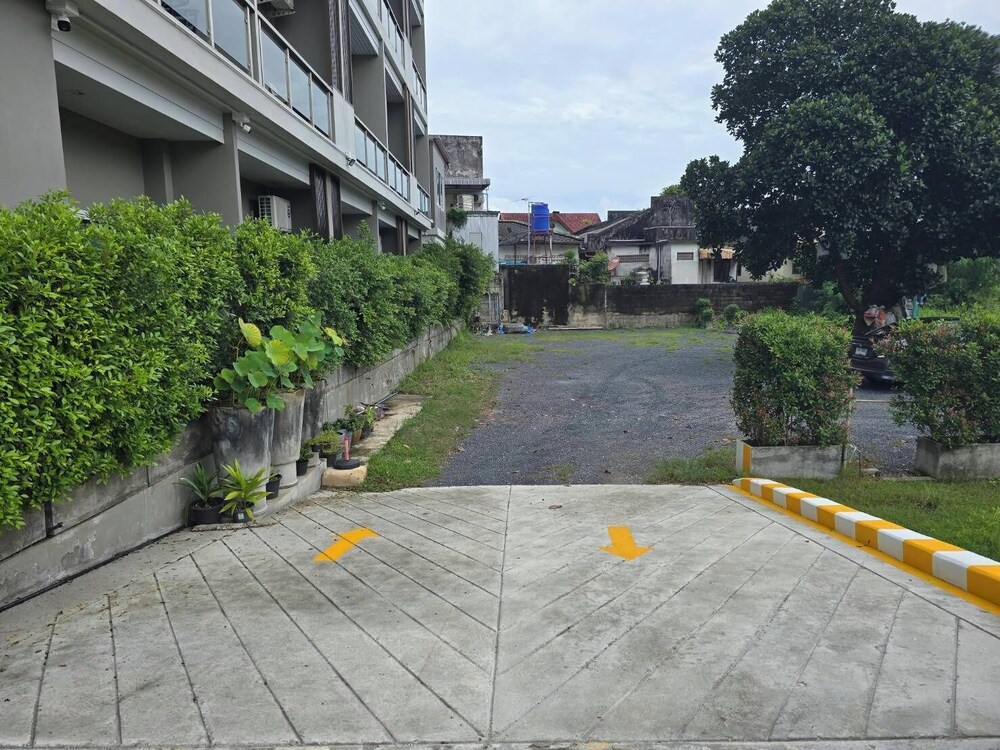 The Elysium Residence 65/72