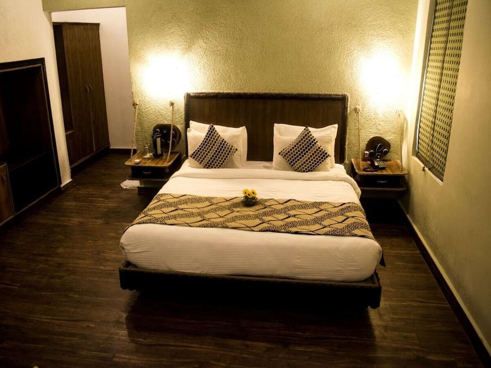 Le Reserve Resort Corbett 15/50