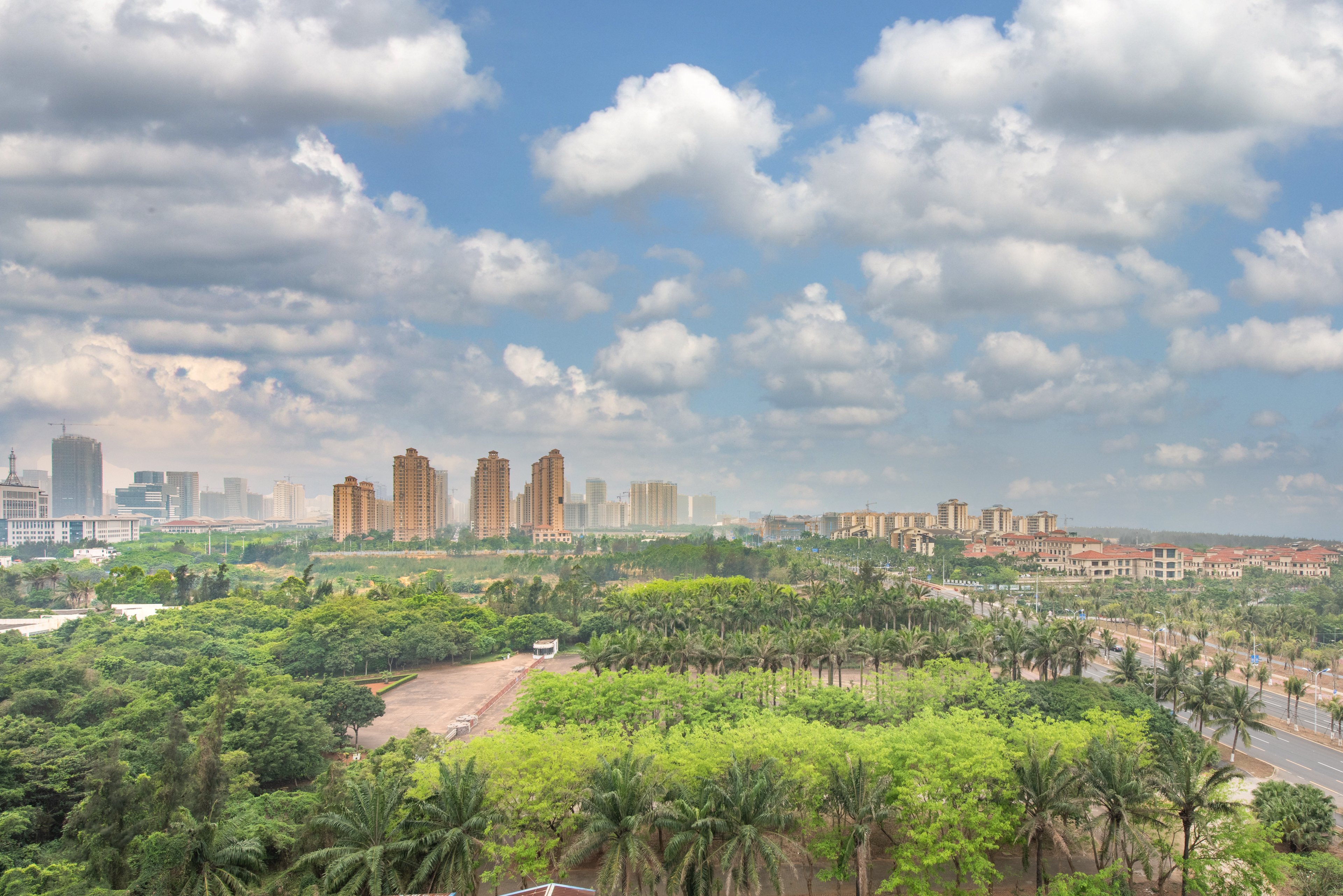 HOLIDAY INN EXPRESS HAIKOU WEST COAST 45/50