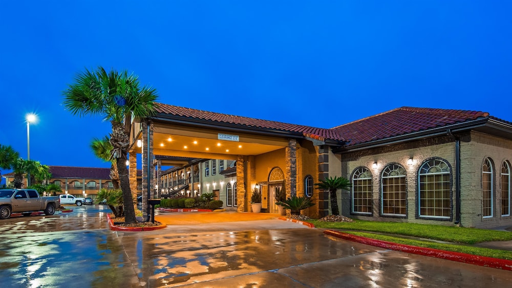 Best Western Executive Inn El Campo 8/32