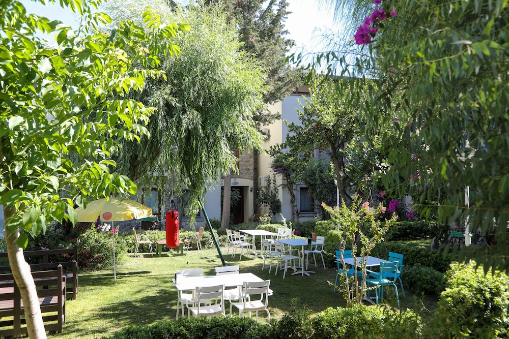 Bella Garden Boutique Hotel 57/83