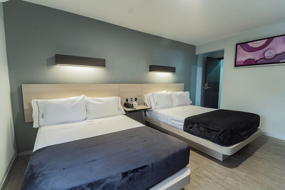 Hotel Expo Inn 18/65