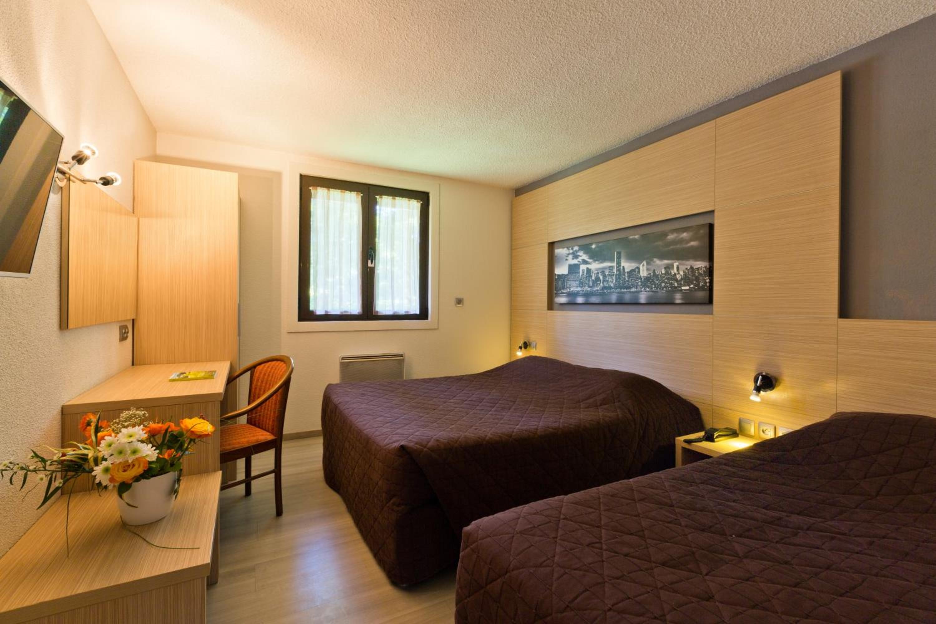 غرفة عائلية، Logis Albhotel Grill 6/9