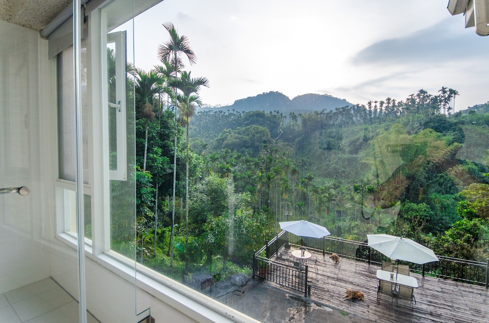 Butchard Villas Sun Moon Lake 37/45