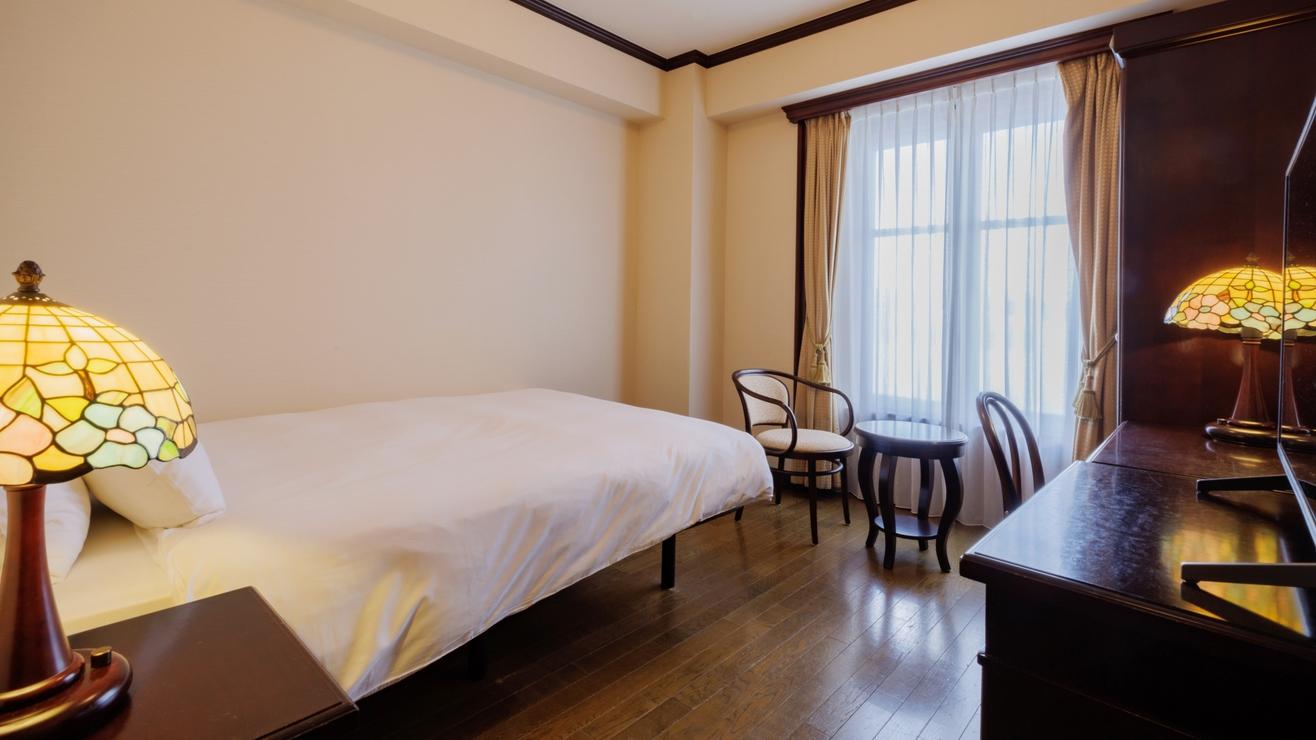 Female Only, Ladies, Semi Double Bed