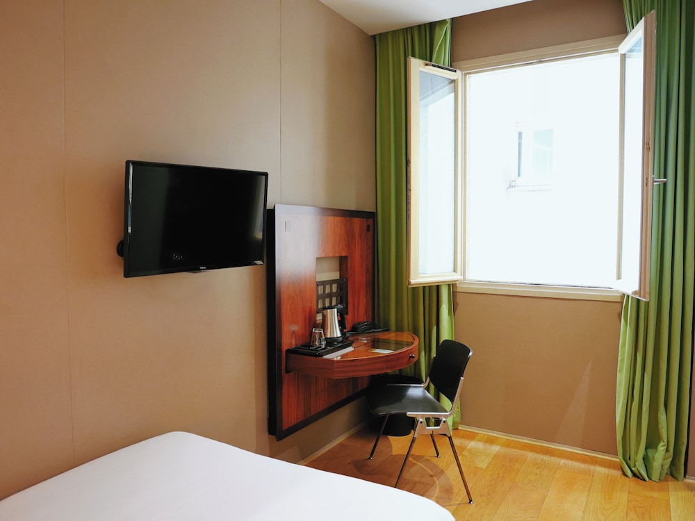 Hotel Chateaudun Opera 42/49