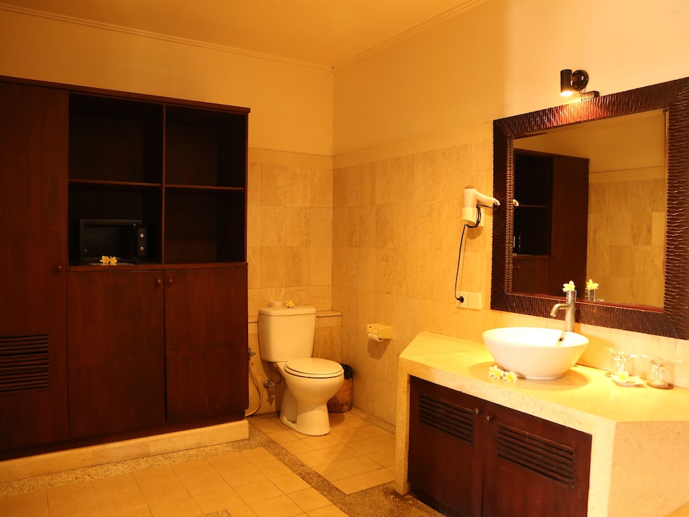 THE AMASYA VILLA 37/53