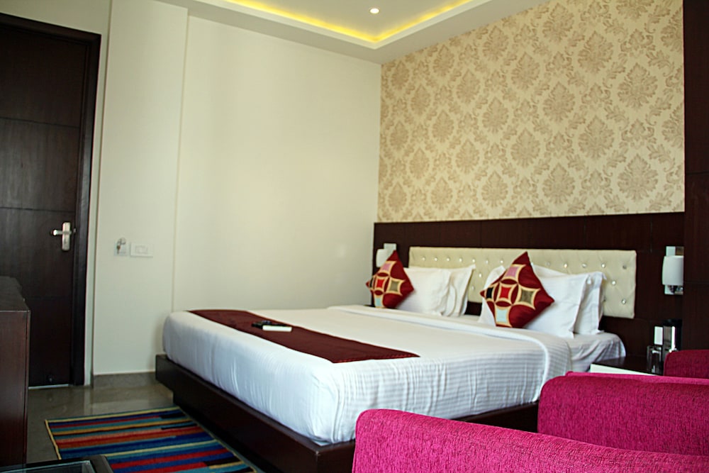 Fabhotel Taj Nagari 17/50