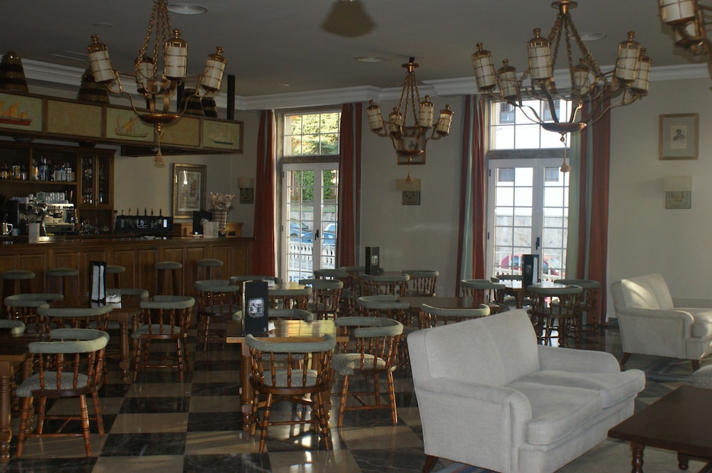 PARADOR DE FERROL 22/40