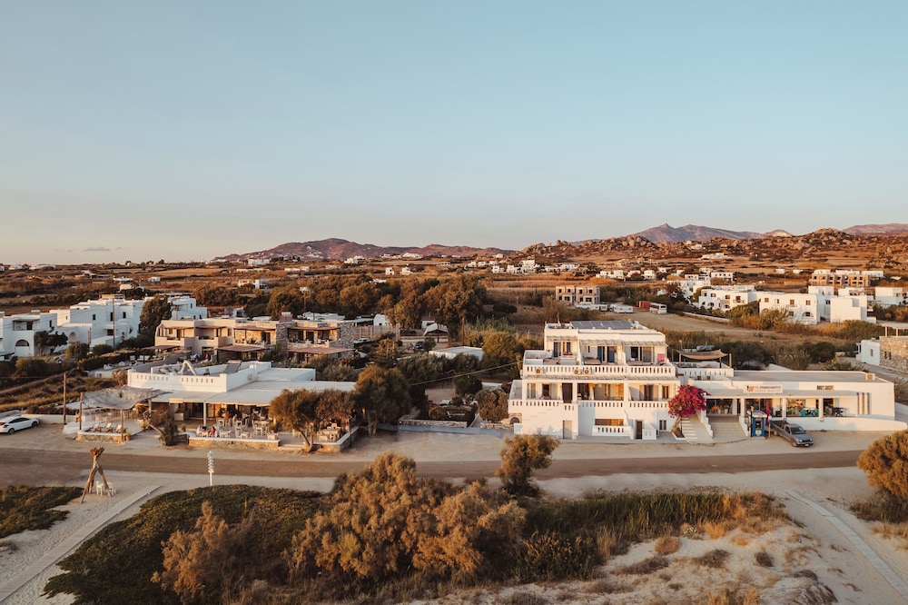 Almiriki Naxos Beachside Living 2/67