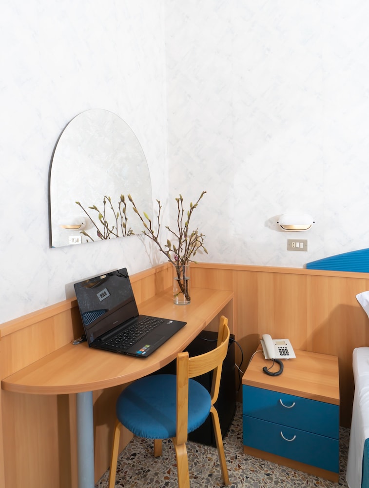 Hotel Sampaoli 33/50