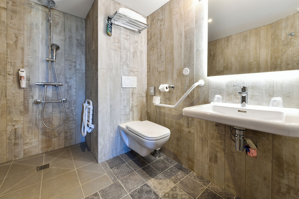 Ibis Styles La Rochelle Thalasso Chatelaillon 73/75