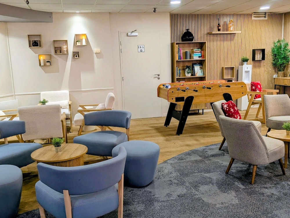 Ibis Grenoble Centre 43/67