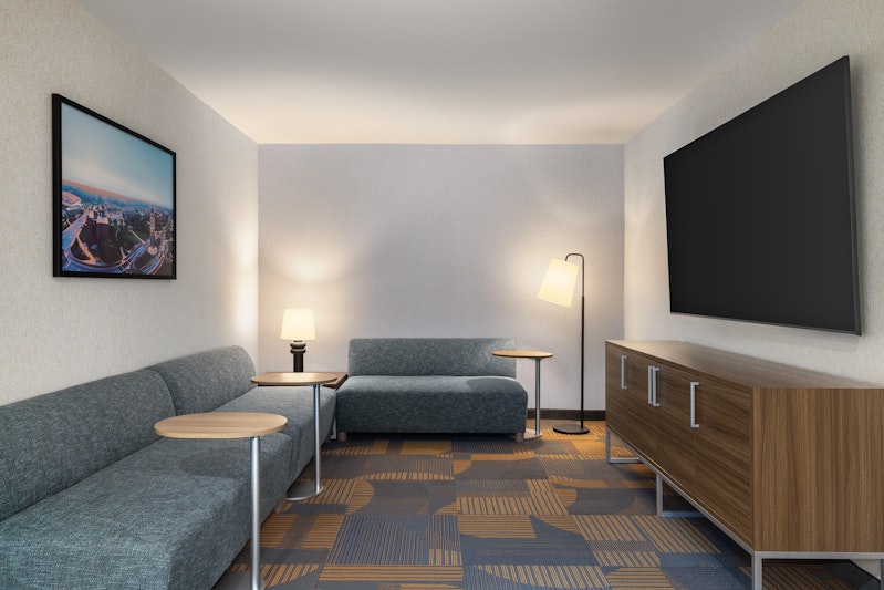 Home2 Suites by Hilton Muncie 17/27